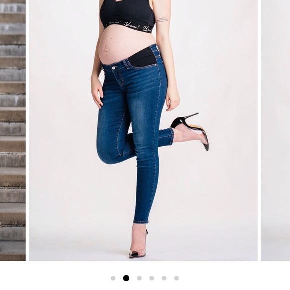 PREGGO LEGGINGS
Tribeca Skinny Maternity Jeans - Picture 2 of 9